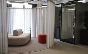 Image of a modern waiting room.